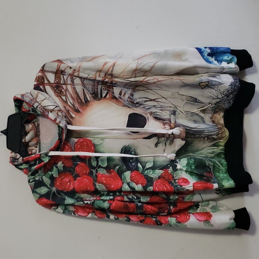 Men's Graphic Hoddie Size M
